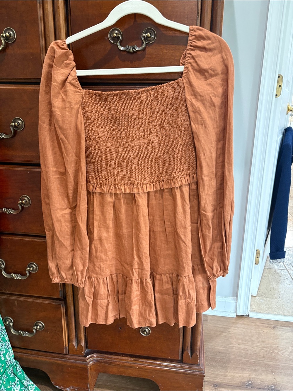 Quince Rust Orange Smocked dress never worn